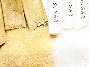 Can birds eat sugar?